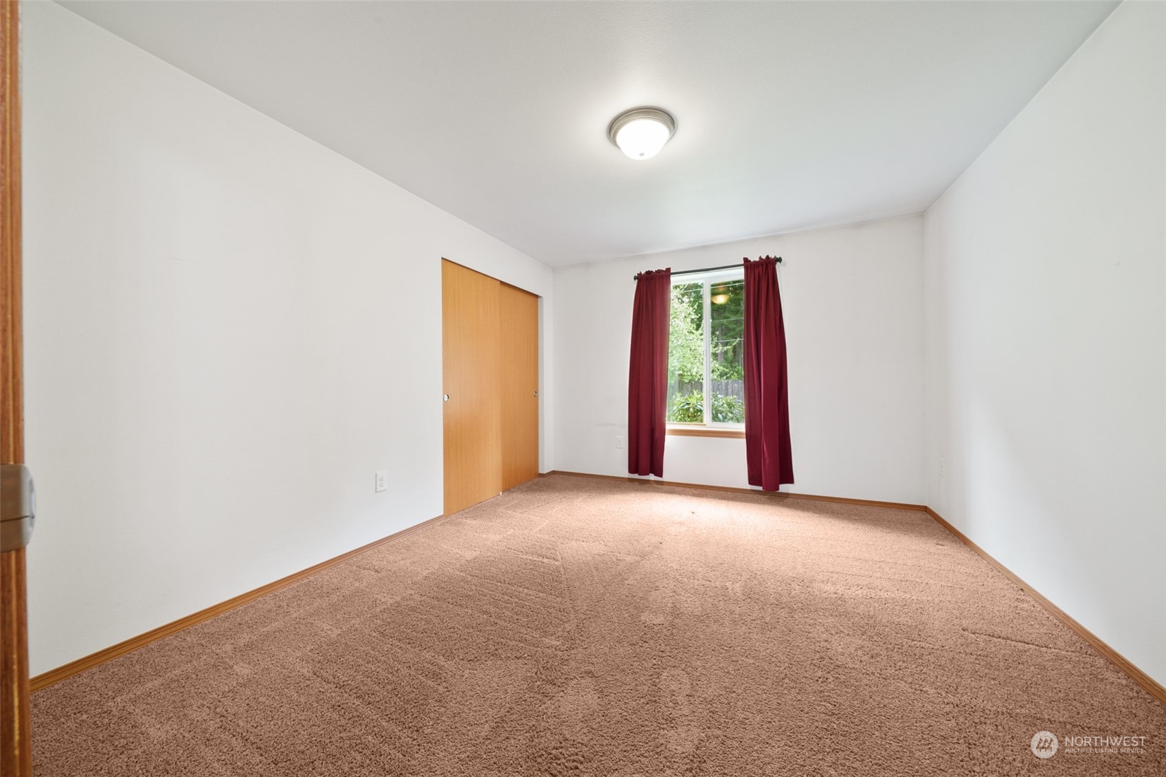 5535 Johnson Point Road Northeast Olympia, WA 98516 - Photo 14 of 38 Gallery Image 14