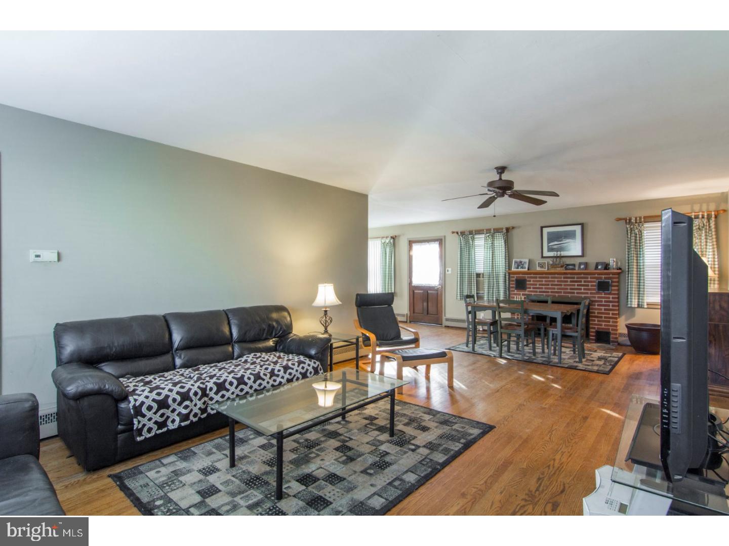 500 King Street Spring City, PA 19475 - Photo 11 of 25 Family Room