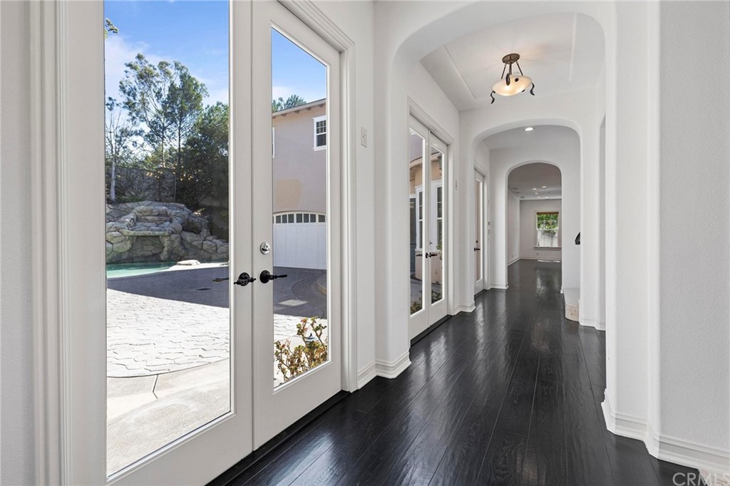 3 Seabluff Newport Beach, CA 92660 - Photo 13 of 75