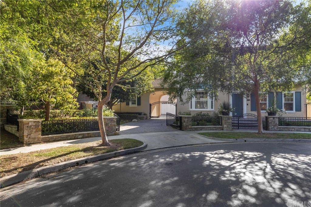 3 Seabluff Newport Beach, CA 92660 - Photo 2 of 75