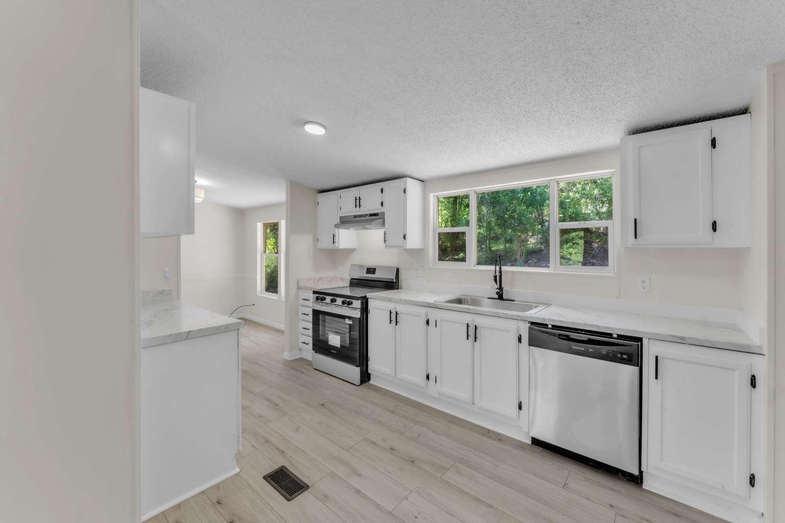 360 Hawk Hill Clifton, SC 29307 - Photo 11 of 25