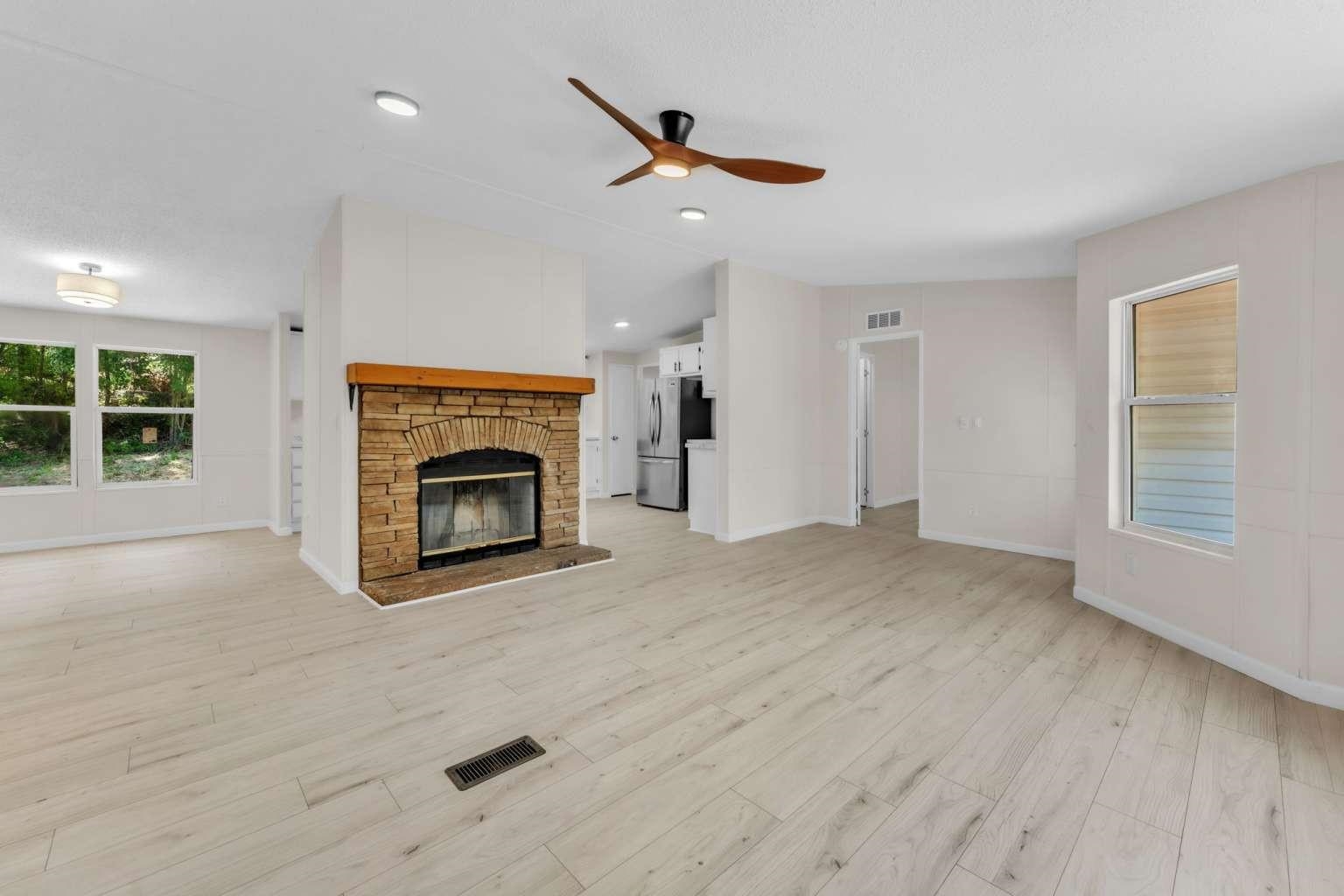 360 Hawk Hill Clifton, SC 29307 - Photo 4 of 25