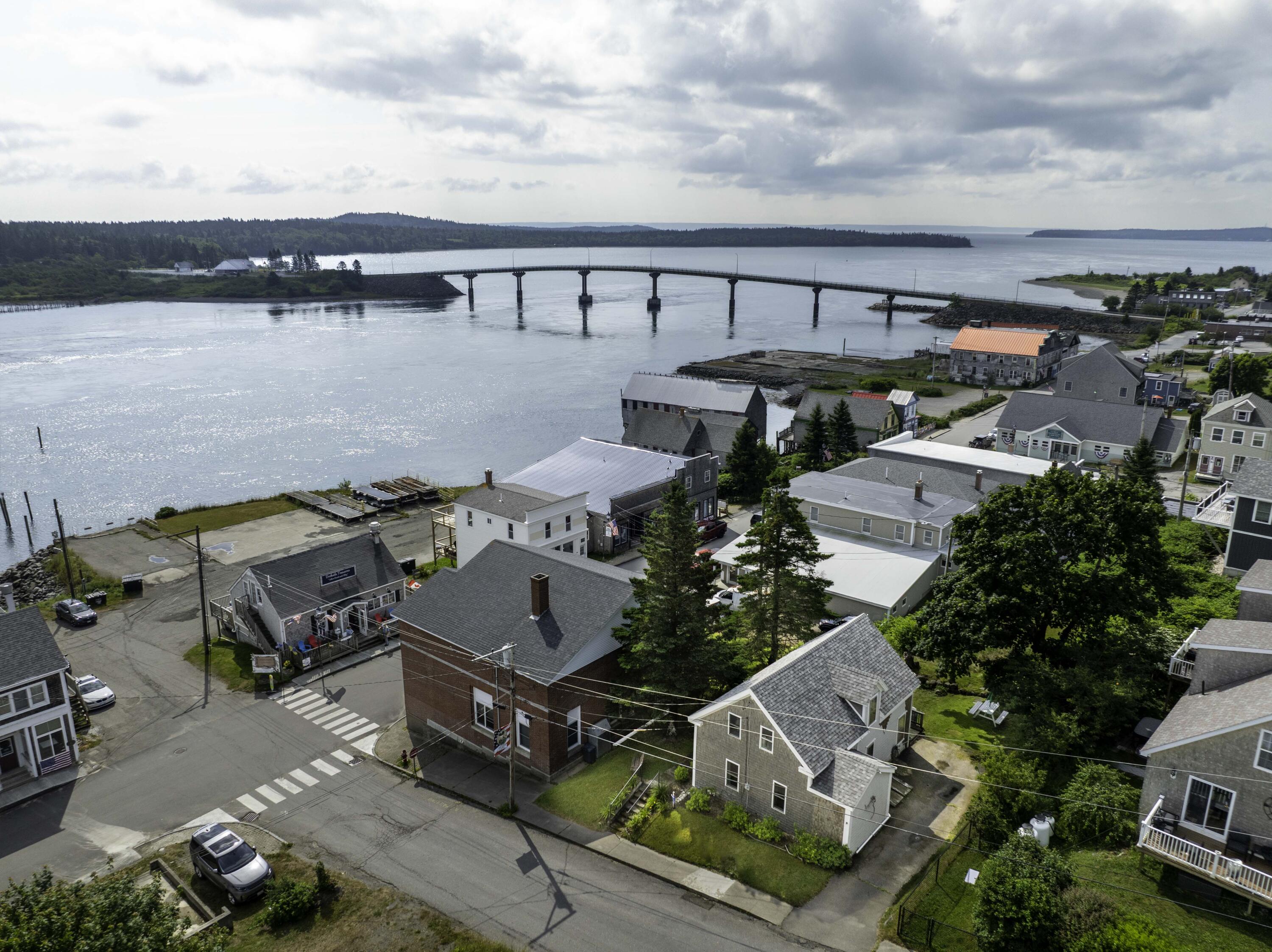 4 Main St Lubec (3 of 8)