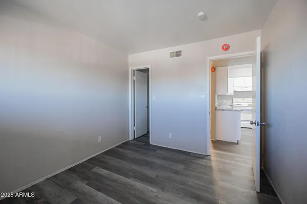 $795 | 1703 West Mountain View Road, Unit 14, Phoenix, AZ 85021
