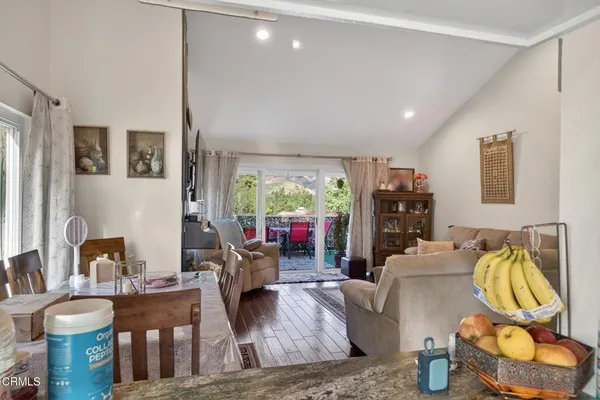 $950,000 | 59 Rosehedge Lane, Oak Park, CA 91377