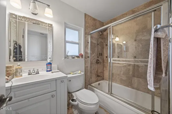 $950,000 | 59 Rosehedge Lane, Oak Park, CA 91377