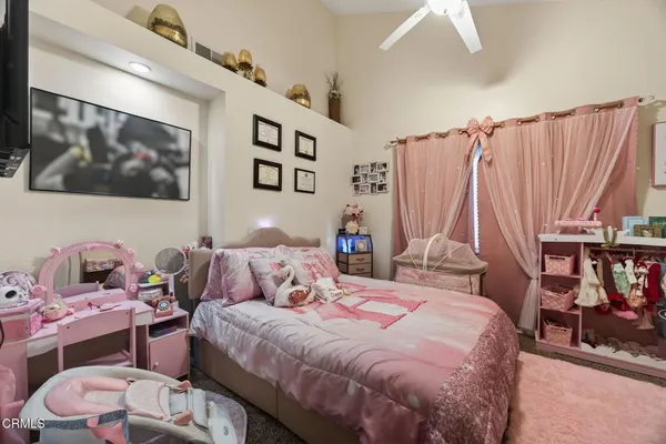 $950,000 | 59 Rosehedge Lane, Oak Park, CA 91377