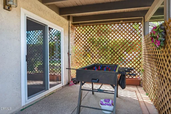 $950,000 | 59 Rosehedge Lane, Oak Park, CA 91377
