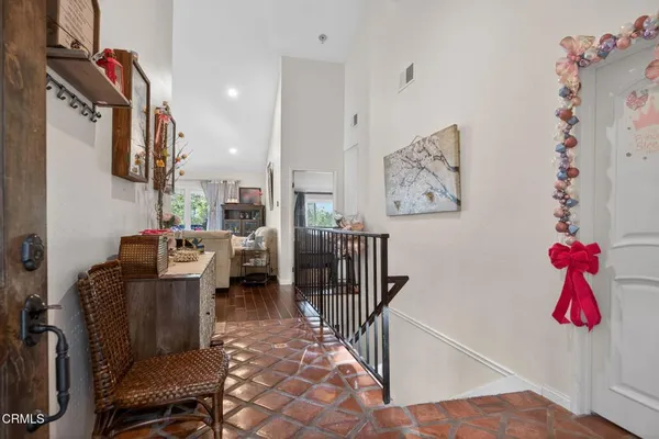 $950,000 | 59 Rosehedge Lane, Oak Park, CA 91377