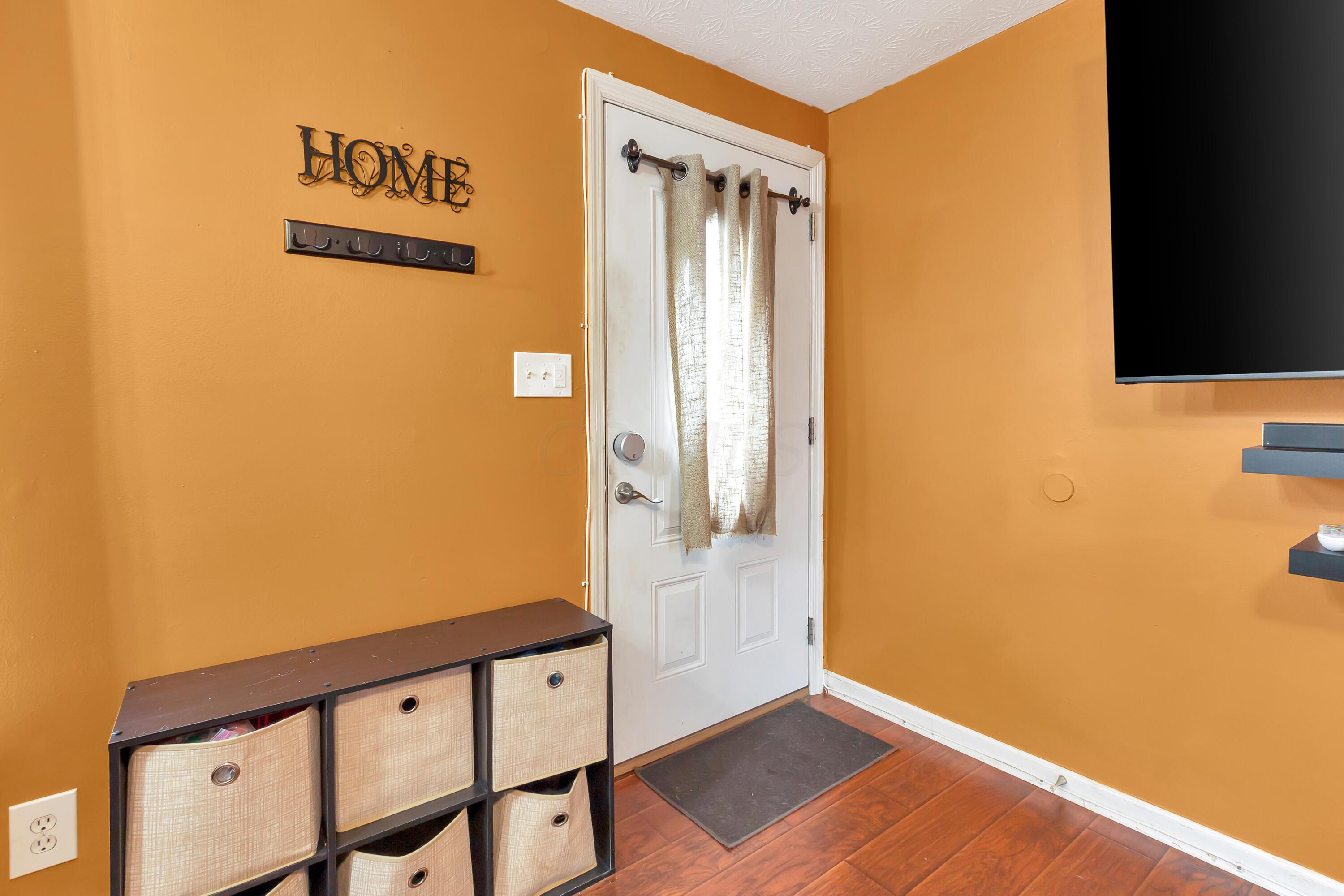 3947 Clabber Road Columbus, OH 43207 - Photo 8 of 30 f8_3947ClabberRd_005