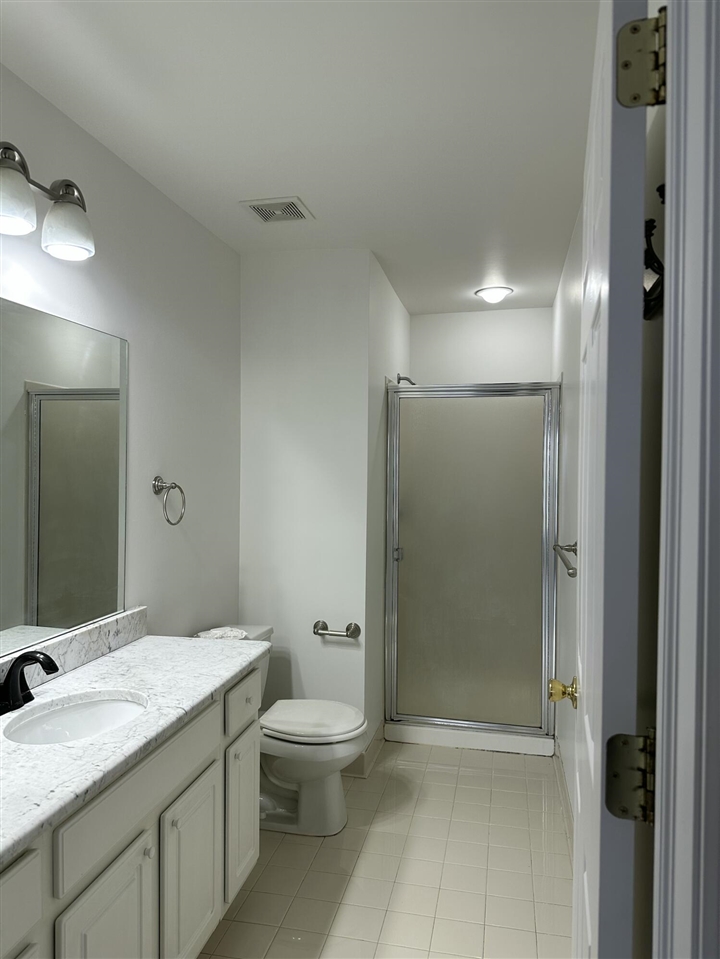 1882 Flagstone Circle, Unit BLDG: 8 Rochester, MI 48307 - Photo 32 of 52