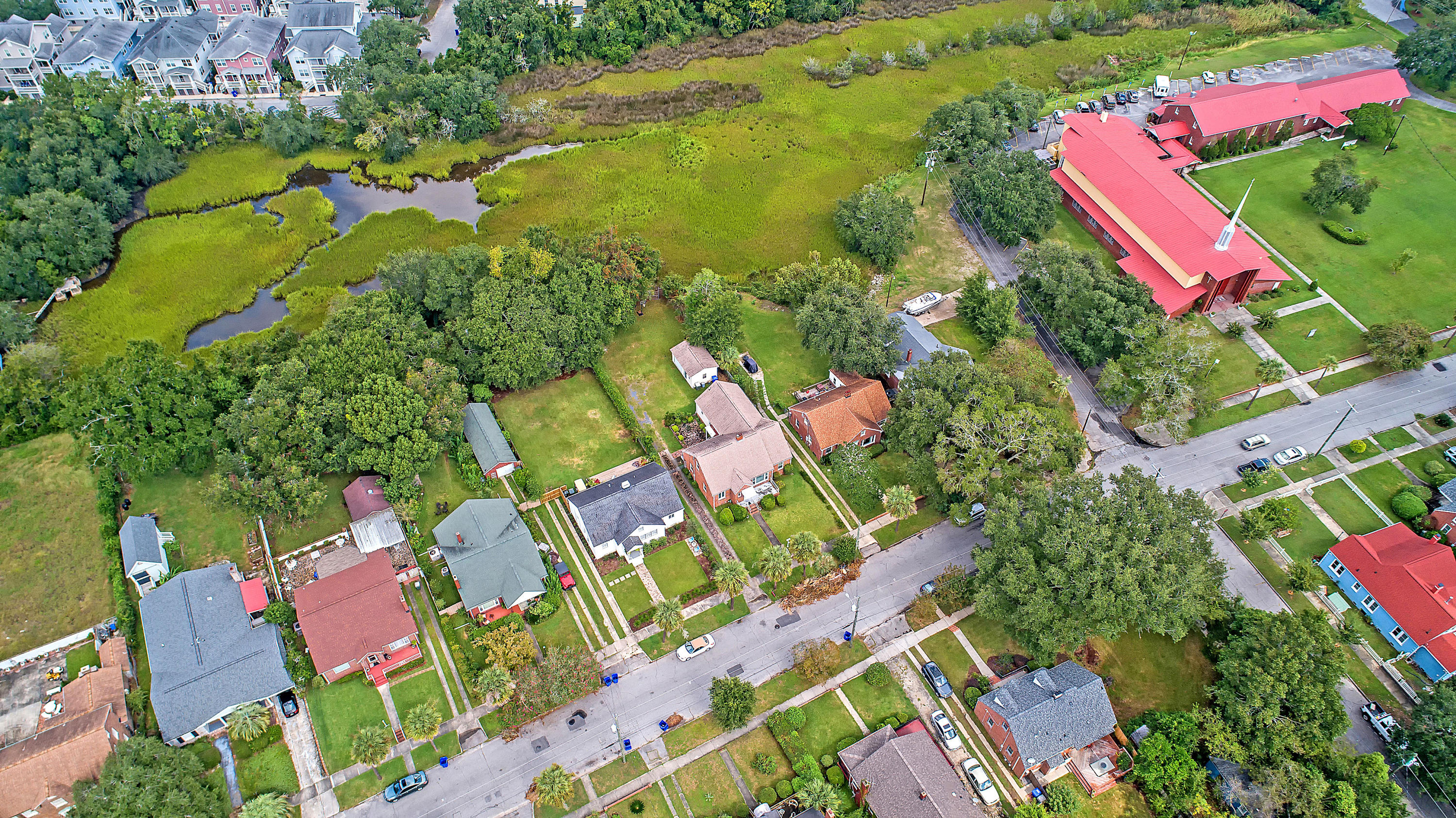 98 Gordon Street Charleston, SC 29403 - Photo 2 of 46 98 Gordon Street Charleston SC 29403