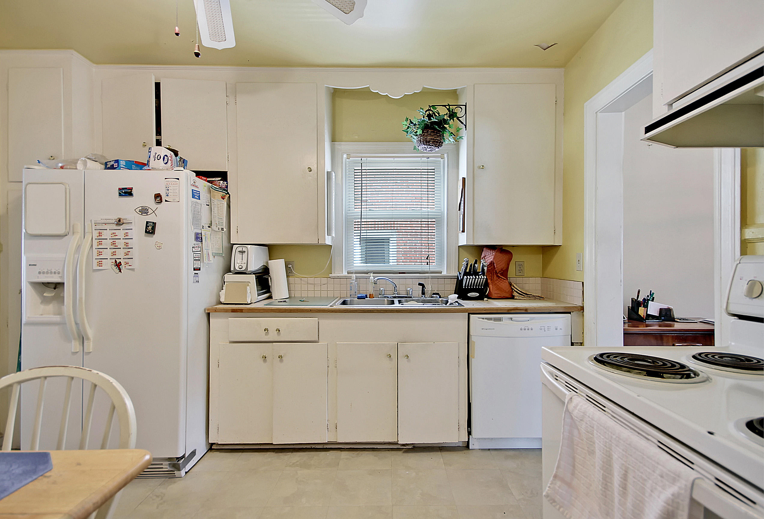 98 Gordon Street Charleston, SC 29403 - Photo 13 of 46 98 Gordon Street Charleston SC 29403