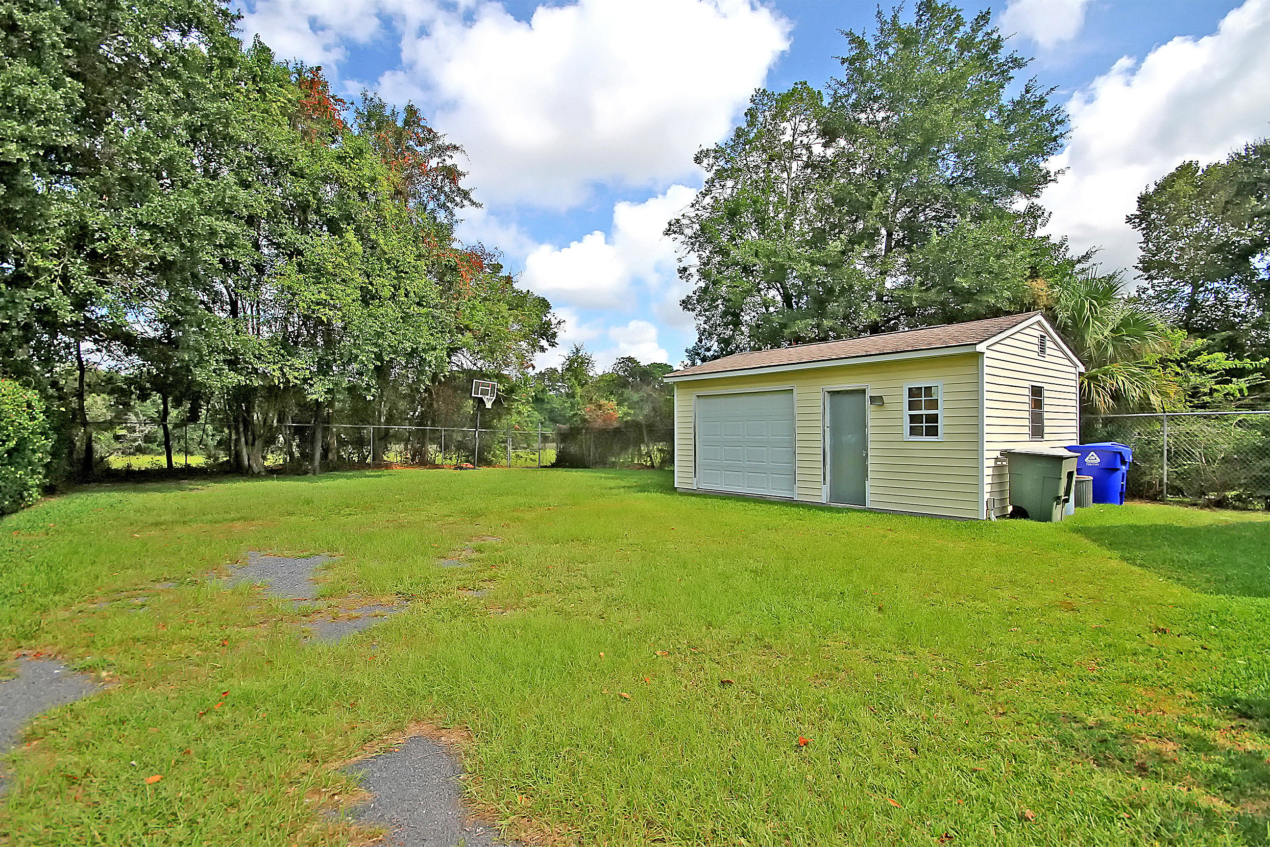 98 Gordon Street Charleston, SC 29403 - Photo 32 of 46 98 Gordon Street Charleston SC 29403