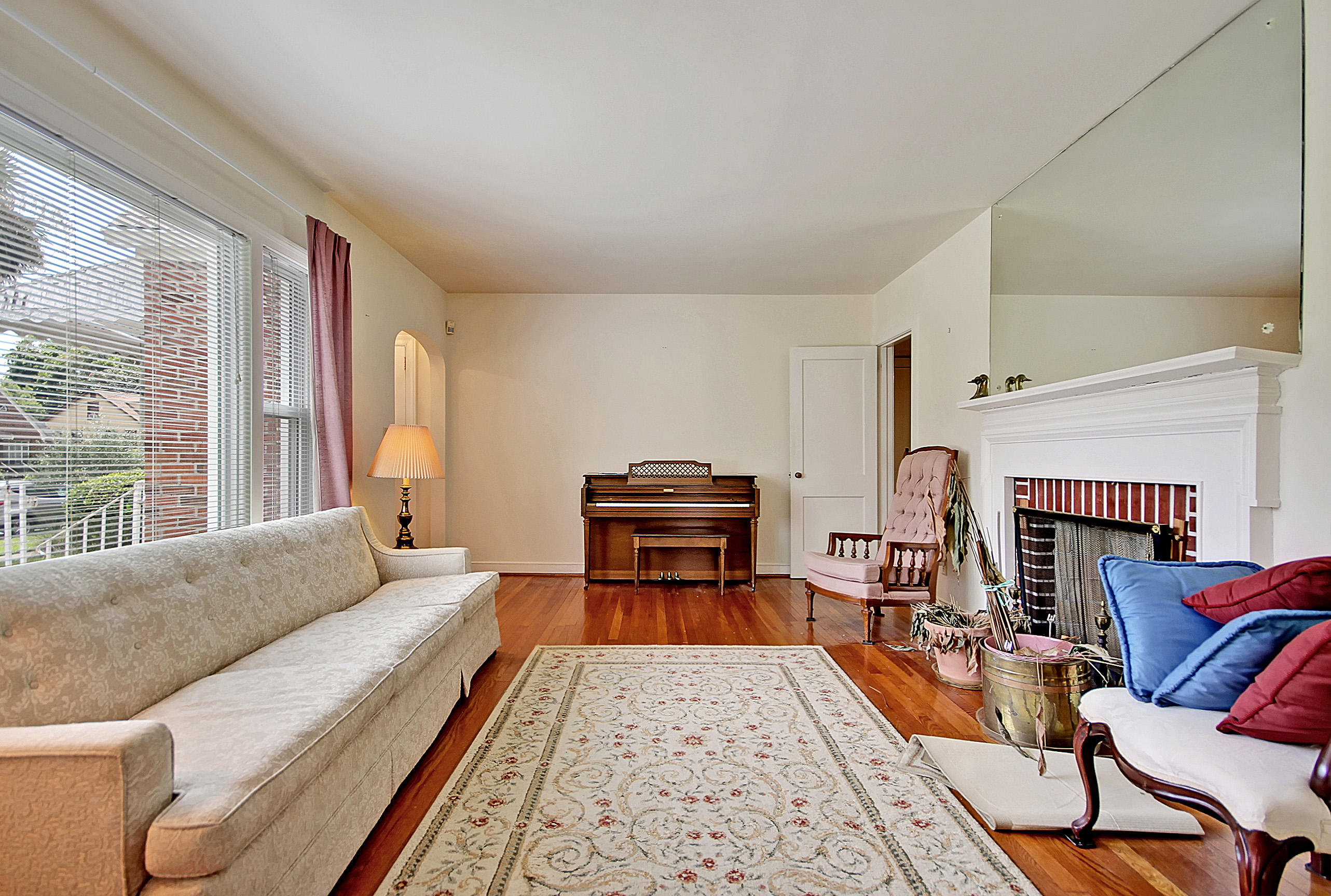 98 Gordon Street Charleston, SC 29403 - Photo 9 of 46 98 Gordon Street Charleston SC 29403