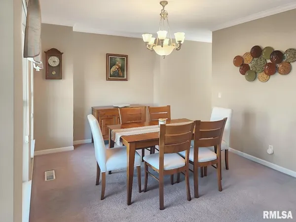 $445,000 | 7014 North Bradford Place, Peoria, IL 61614