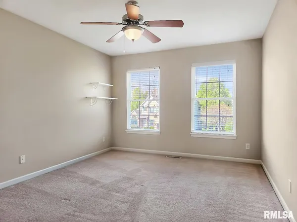 $445,000 | 7014 North Bradford Place, Peoria, IL 61614