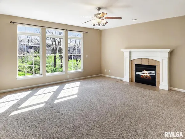 $445,000 | 7014 North Bradford Place, Peoria, IL 61614