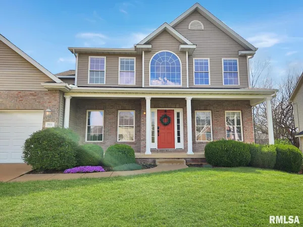 $445,000 | 7014 North Bradford Place, Peoria, IL 61614