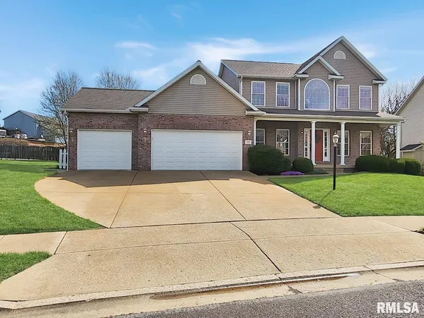 $445,000 | 7014 North Bradford Place, Peoria, IL 61614