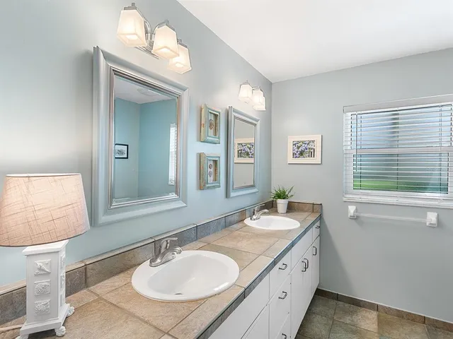 $584,000 | 1763 Cartina Way, Venice, FL 34292