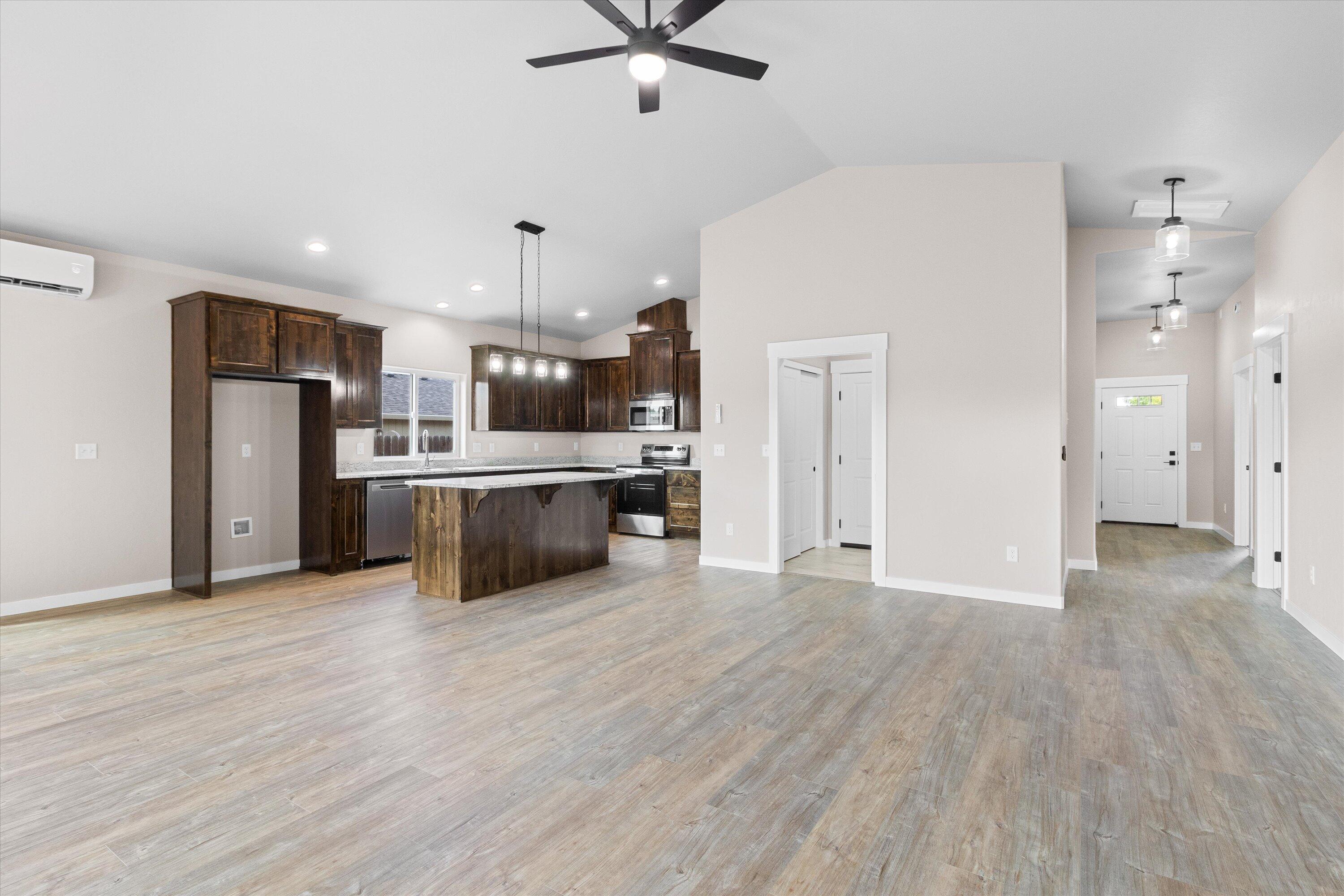 3790 Antelope Road White City, OR 97503 - Photo 5 of 27 05-3790 Antelope Rd-5