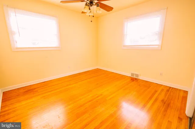 a view of empty room with a window