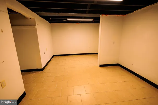 a view of a room with an empty space