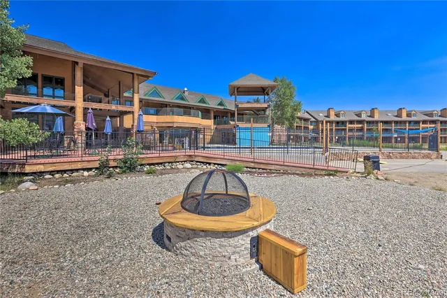 a view of a basketball court