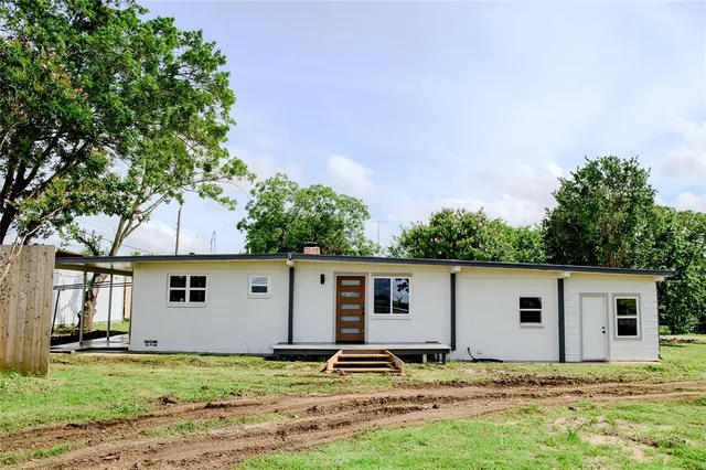 $219,000 | 32 Pueblo Drive, Gordonville, TX 76245