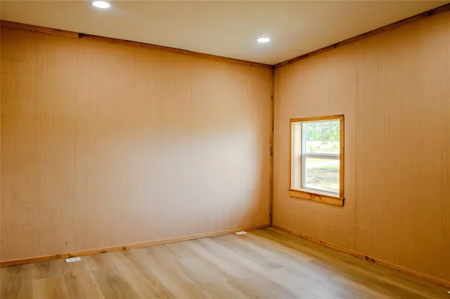 $219,000 | 32 Pueblo Drive, Gordonville, TX 76245