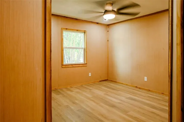 $199,000 | 32 Pueblo Drive, Gordonville, TX 76245