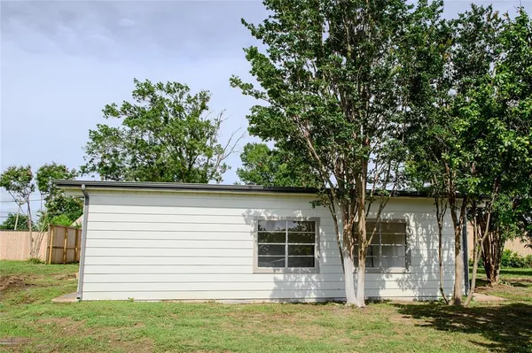 $199,000 | 32 Pueblo Drive, Gordonville, TX 76245