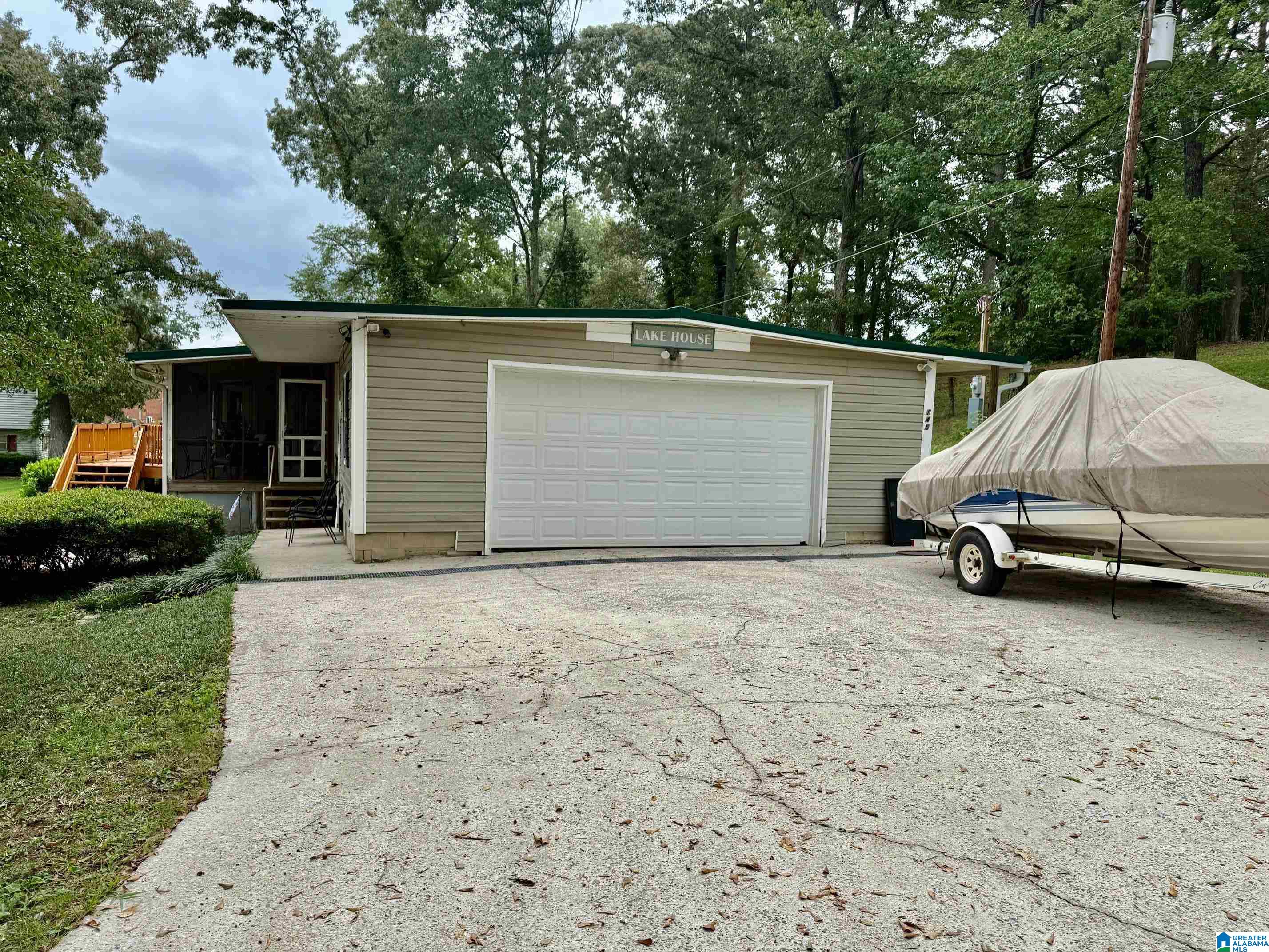 145 Henderson Lane Talladega, AL 35160 - Photo 3 of 36