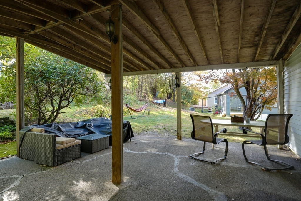 194 Norfolk Street Worcester, MA 01604 - Photo 28 of 31