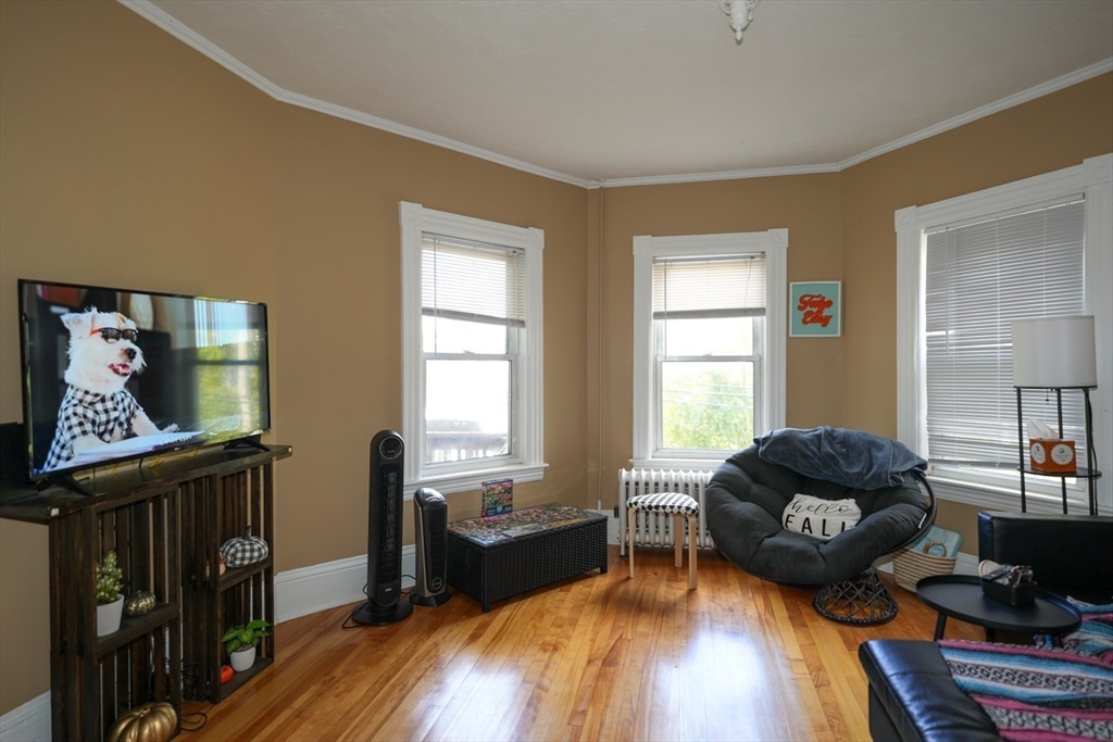 194 Norfolk Street Worcester, MA 01604 - Photo 8 of 31