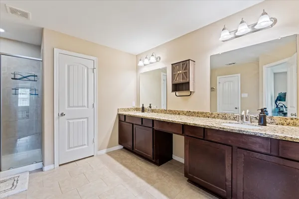 $300,000 | 407 Corydon Drive, Houston, TX 77336