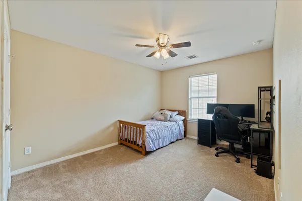 $300,000 | 407 Corydon Drive, Houston, TX 77336