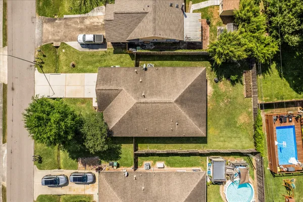 $300,000 | 407 Corydon Drive, Houston, TX 77336