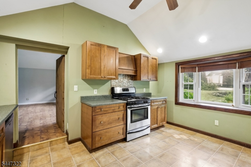 211 Wawayanda Road Vernon, NJ 07422 - Photo 18 of 40