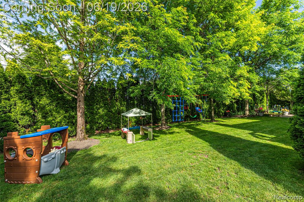 1781 Apple Ridge Court Rochester Hills, MI 48306 - Photo 4 of 79