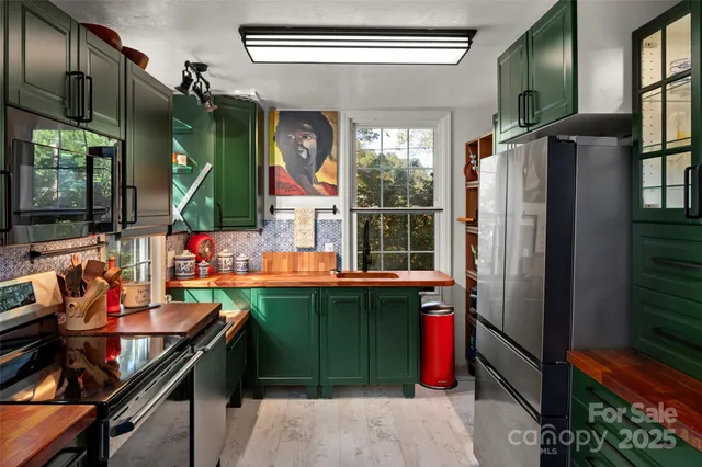 an outdoor space with lots of stuff