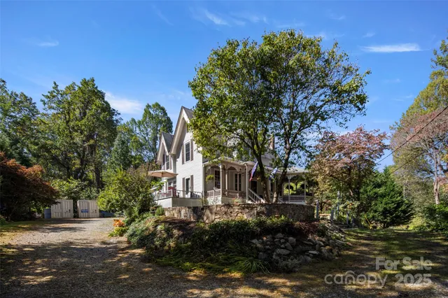 $745,000 | 59 Coates Street, Saluda, NC 28773