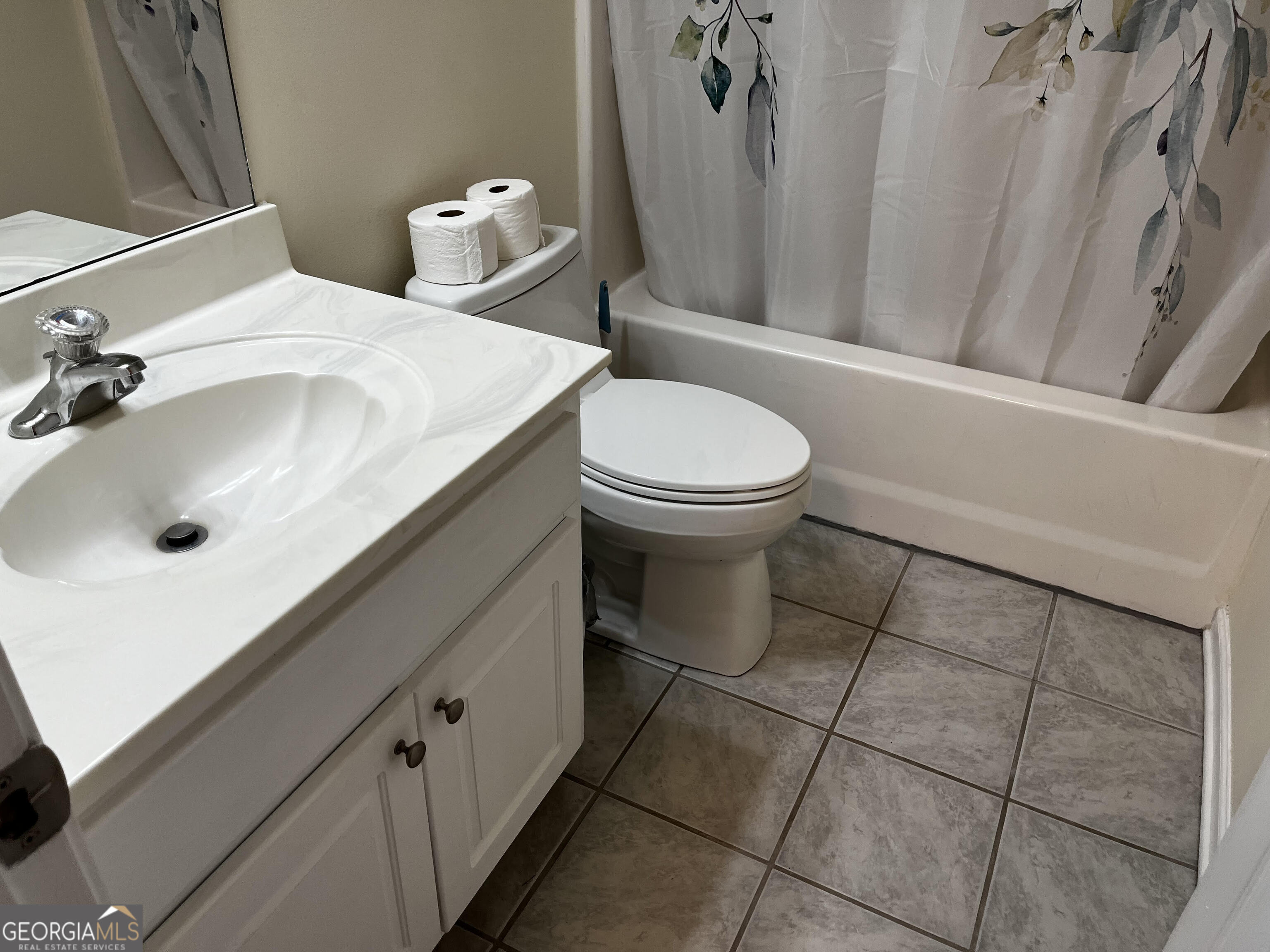 779 Appian Way Statham, GA 30666 - Photo 18 of 29 a bathroom with a sink and a toilet