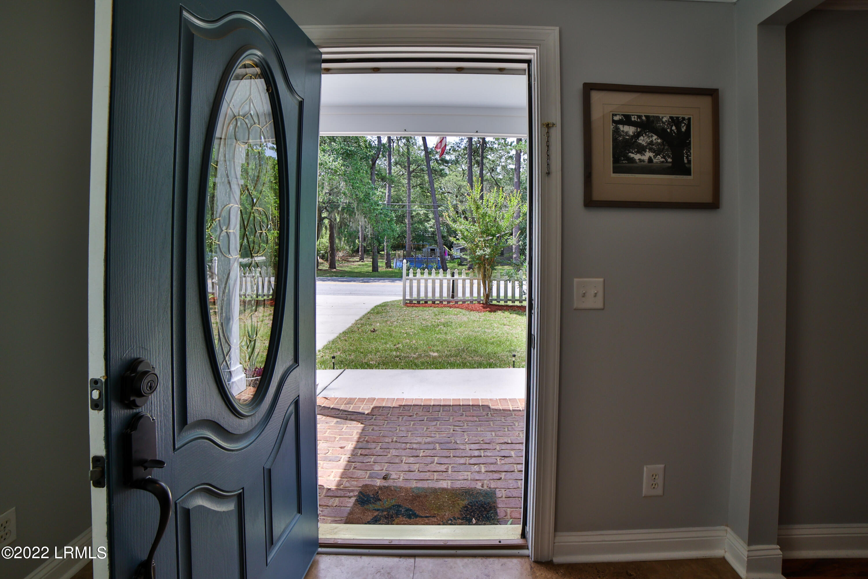 2417 Allison Road Beaufort, SC 29902 - Photo 4 of 44 096A3210