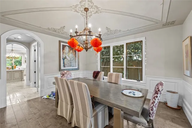 a view of a livingroom with furniture window and outside view