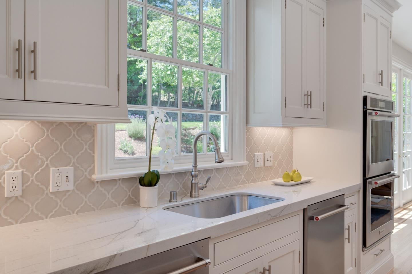 1230 Avondale Road Hillsborough, CA 94010 - Photo 16 of 73