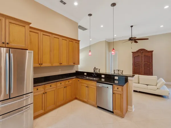 $475,000 | 6124 57th Court, Vero Beach, FL 32967