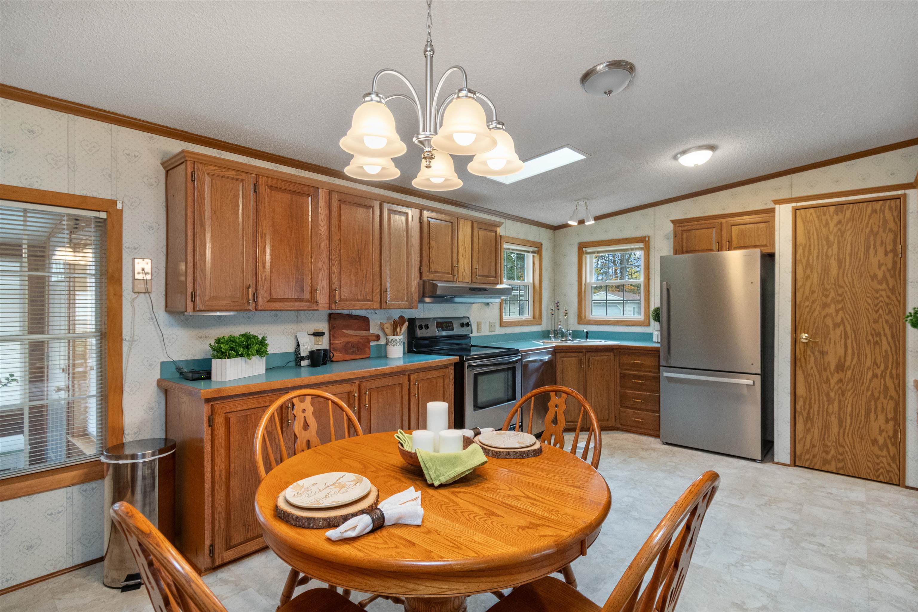 204 Stonehill Road Williston, VT 05495 - Photo 14 of 36