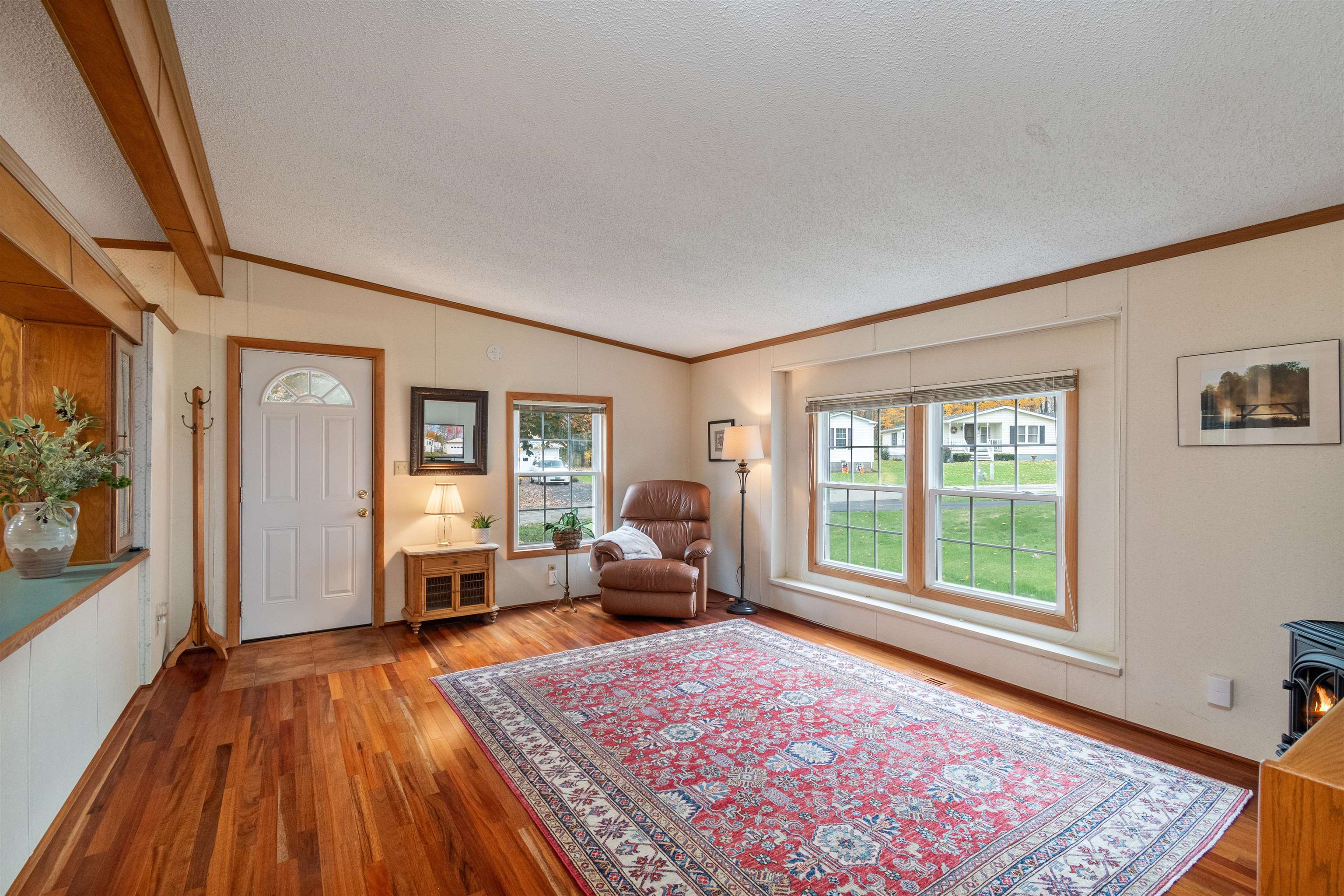 204 Stonehill Road Williston, VT 05495 - Photo 5 of 36